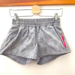 Lululemon Run: Tracker Short II